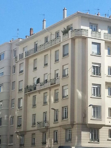 Appartement douillet de 85M2 - Idéal pour famille et couples. Situé au 1er étage Lyon, France Appartement douillet de 85m2 - Metro Saxe Gambetta Entire rental unit vacation rental 43599044