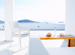 Seafront house with 3 bedrooms, 2 bathrooms, lounge and a fully equiped kitchen  Athens, Greece Family-Friendly Seafront House "ERATO" Cycladic home vacation rental 4586984