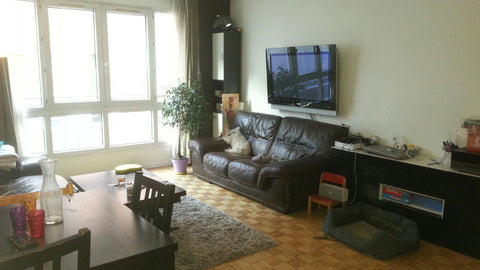 A single room (an old room of one of my children) in a 3 room apartment.<br /><b Paris, France Single room in a large apartment. Private room in rental unit vacation rental 15630840