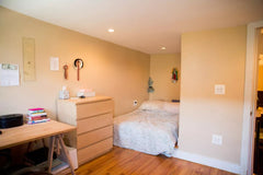 Our place is very well located in the heart of Bushwick, one minute away from th Saint-Maur-des-Fossés, France Rental unit in Brooklyn · 1 bedroom · 1 bed · 1 shared bath Private room in rental unit vacation rental 18655886