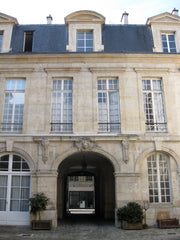 <b>The space</b><br />Charming two room apartment for rent. Located in a 17th ce Paris, France Charming flat in "le Marais", Entire rental unit vacation rental 786714