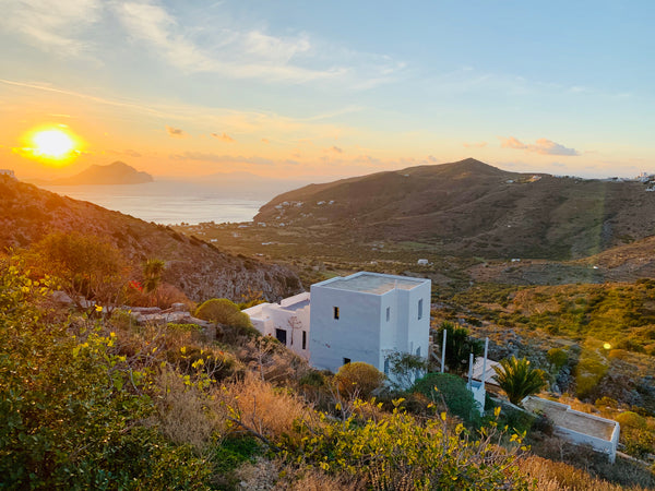 Ma maison des Cyclades se situe à Amorgos. C'est une maison de famille spacieuse Troyes, France Ma maison des Cyclades à Amorgos Cycladic home vacation rental 41059292