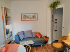 Appartement typiquement parisien, à 5 min. du quartier Jourdain et 10 min. des B Paris, France Charmant 2 pièces proche Jourdain Entire rental unit vacation rental 29088837