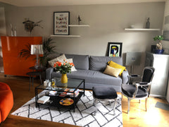 Je vous accueille dans ma petite maison avec son jardin. Le quartier est très ca Bordeaux, France Maison lumineuse parking inclus et proche tram Entire townhouse vacation rental 596220041999765808