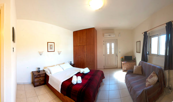 Ostria is a cozy and spacius one room apartment (studio), only 100m away from a  Heraklion, Greece Ostria Studio, 100 meters from the beach Entire rental unit vacation rental 1291220