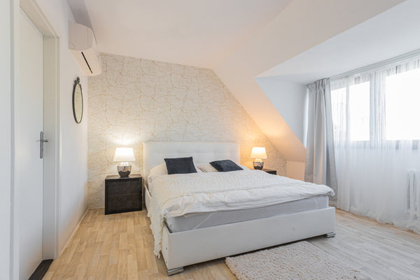 Air-conditioning !!! Prostorný, útulný apartmán s velkou manželkou postelí, s wi Prague, Czechia Apartment Denisa with Air-conditioning and parking Entire rental unit vacation rental 46538074