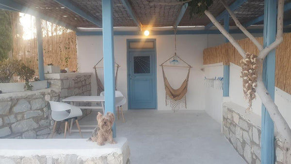 Enjoy this recently renovated, traditional Cycladic house.<br /><br /><b>License Greece Golden Beach Little Troll House 1 Cycladic home vacation rental 51527472