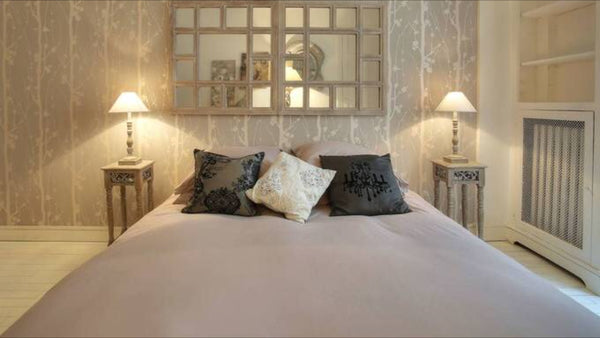 A luminous and spacious flat at the base of the stairs to the Sacre Cœur, comple Paris, France Cozy & beautiful flat in the heart of Montmartre Entire rental unit vacation rental 13842327