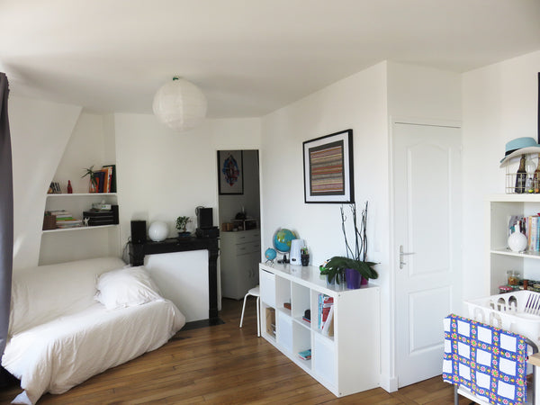 Bright studio located in the 20th arrondissement of Paris near metro station Gam Montceau-les-Mines, France Cosy, bright and quiet studio in the 20th, Paris Entire rental unit vacation rental 21316425
