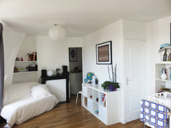 Bright studio located in the 20th arrondissement of Paris near metro station Gam Montceau-les-Mines, France Cosy, bright and quiet studio in the 20th, Paris Entire rental unit vacation rental 21316425