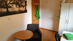 just a few minutes to the metro station you will find this sunny apartment.<br / Vienna, Austria 13 minutes to centre # 5 minutes walking to CEU! Private room in rental unit vacation rental 25367172