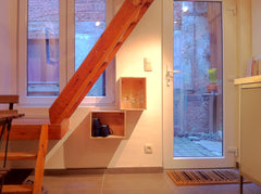 Little quaintness house in an old hidden Brussels street. The Sainte-Catherine a Brussels, Belgium Little house in a secret place Tiny home vacation rental 2624534