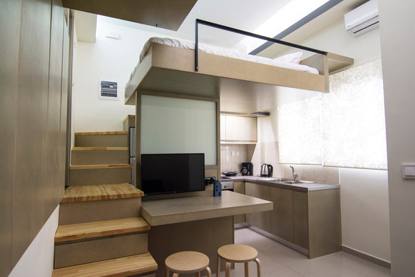 Newly renovated luxury studio with Jacuzzi and smart satellite tv. <br />10 minu  Smart Luxury Studio II Entire rental unit vacation rental 18002840