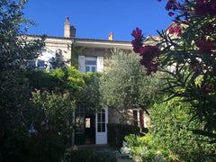 Bonjour, <br />Je propose, pendant mes absences, un appartement  calme, lumineux Bordeaux, France Appartement calme, cosy, et verdoyant Entire rental unit vacation rental 38745525