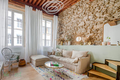 Beau T2 de 46 m² avec une grande mezzanine situé dans les hauteurs de la croix r Lyon, France Cosy T2 pour 2 personnes - Pentes croix rousse Entire rental unit vacation rental 674457703131805124