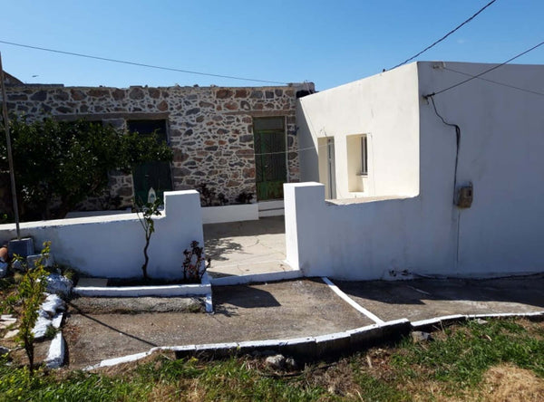 It's a place that combines mountain & sea! The perfect place for people who love Greece Orange Garden Entire home vacation rental 21354887