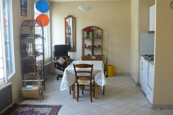 Sympa, pratique !<br />Agréable studio ( sans internet), très bien situé, lumine Valence, France Très bien situé, calme et agréable studio Entire condo vacation rental 13308827