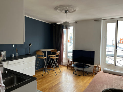 Attention starting from December 23 until december 26th, the price by anybody, b Paris, France Most charming apartment Paris center Entire rental unit vacation rental 579284