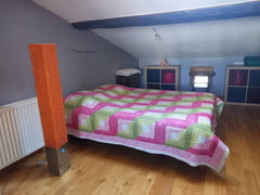 Le quartier est inscrit au patrimoine mondial par l'UNESCO, depuis décembre 1998  Lyon Croix Rousse: chambre dans maison de ville Private room vacation rental 564851666099931950