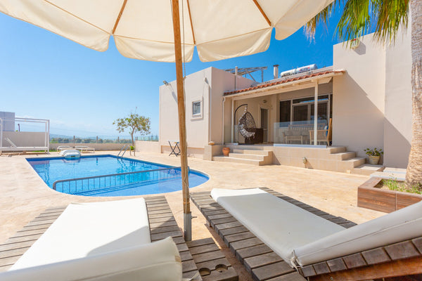 <p><b>Overview</b> <br>Villa Thetis is located in Adele Rethymno, Crete. This de England, United Kingdom Villa Thetis: Large Private Pool, Walk to Beach, Sea Views, A/C, WiFi Entire villa vacation rental 11311136