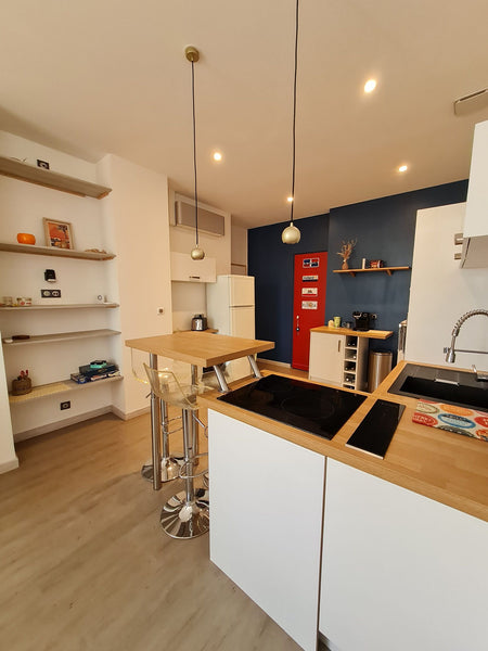 Bel appartement en plein cœur du quartier Monchat. Idéal pour un séjour à Lyon o Lyon, France Bel Appartement cœur de Monchat Entire rental unit vacation rental 701094502298422424