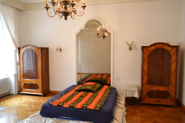 Stay in the beautiful 7th district, with excellent connections to the bus, subwa Vienna, Austria Sunny spacious room in the best location Private room in rental unit vacation rental 44384785