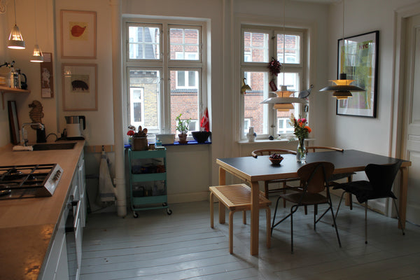 Vores hjem er velegnet til et par eller en familie, der elsker at være i byen. H Copenhagen, Denmark Very central, spatious home away from home Entire condo vacation rental 13373869