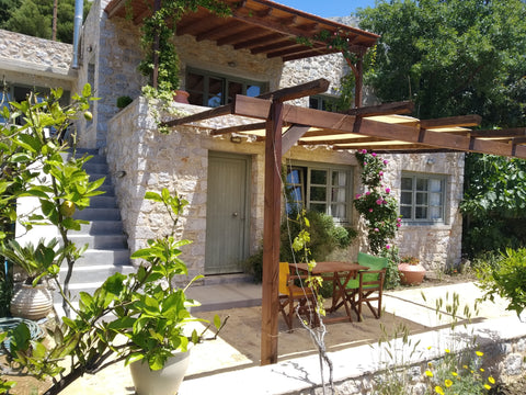 An outstanding studio with private entrance in a unique farm, really rare in Kal  Boutique stone cottage house for 2-4 people Entire home vacation rental 43719622