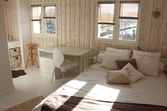 Chambre spacieuse et ensoleillée agencée en studio: coin salle de  bain (WC/lava Cenon, France Chambre "studio" proche Bordeaux Private room in home vacation rental 9086755