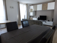 Mon logement est situé dans une très belle impasse paisible, proche du métro Por Paris, France Très beau duplex 100 m2 proche Nation Entire rental unit vacation rental 13559819