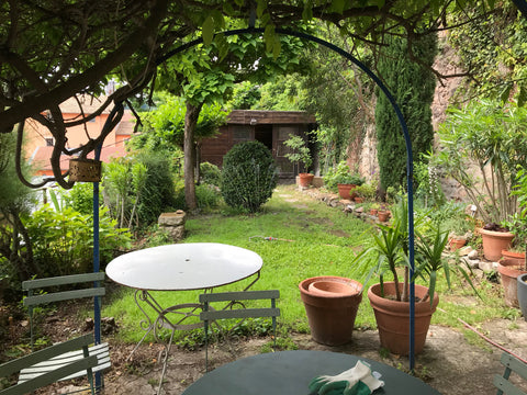 Appartement caché sur la colline de la croix-rousse. Un petit coin de paradis de Lyon, France Coin de paradis dans le centre de lyon, 69001 Entire rental unit vacation rental 21907370