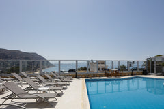 Areti Hotel is located in the magnificent southern part of Rethymnon. This charm  Areti Hotel-Standard Triple Room with Inland View Room in hotel vacation rental 600416968602646501