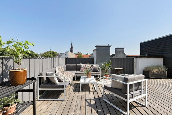 This newly renovated apartment is right next to everything you want to see/do in Copenhagen, Denmark Key-free | Rooftop terrace | Best location Entire condo vacation rental 43832979