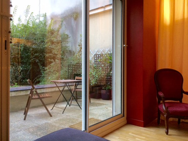 Studio très agréable, calme et lumineux qui donne sur le jardin privatif. Il est  Studio 37m2 Alcove Paris–Gare de Lyon, Nation Entire rental unit vacation rental 21496173