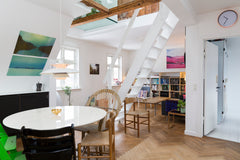 Flot nyistandsat villalejlighed. Helt nyt køkken med hyggelig spiseplads med pla Copenhagen, Denmark Charming old townhouse Entire townhouse vacation rental 2096812