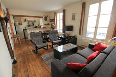 L'appartement est situé en plein cœur de Montmartre, à côté de la commerçante ru Paris, France 45m2 calme & cosy au cœur de Montmartre Entire rental unit vacation rental 18297108