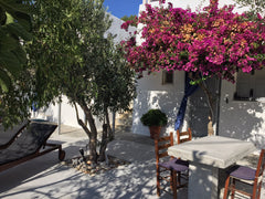 A studio apartment with an open plan kitchenette/dining area that can accommodat Greece Studio With Kitchenette For 3(Ios Centre)Free WiFi Entire rental unit vacation rental 18304688