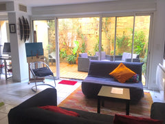 Petit appartement de 45m2 pouvant accueillir jusqu'à 4 personnes situé dans un r Bordeaux, France Appartement avec extérieur privatif végétalisé Entire rental unit vacation rental 38773578