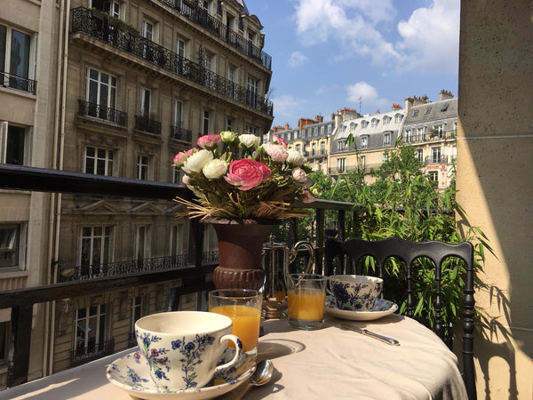 Located next to the Place de Wagram, the apartment is situated in a very conveni Paris, France Cozy apartment and very well located Entire rental unit vacation rental 4250011