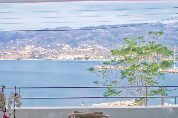 Modern, beautifully designed house with wonderful sea views<br /><br /><b>Licens Greece Lakeport house sitia Entire rental unit vacation rental 25909840