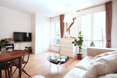 <b>The space</b><br />Welcome to a typical Parisian apartment in the heart of Mo Paris, France Welcome in the great Montmartre ! Entire rental unit vacation rental 525668