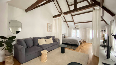Beautiful 55 square meters loft located in the very center of Brussels. <br /><b Liège, Belgium Beautiful loft near the Grand-Place ❤  - 3rd floor Entire rental unit vacation rental 593831498473784391
