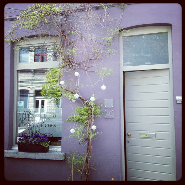 Het huisje ligt op 10 minuutjes van het station, in het kunstenkwartier. Ook de  Ghent, Belgium Gent, een kleine maar charmante vakantiewoning Entire townhouse vacation rental 43925228