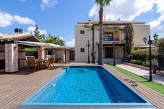 Enjoy a beautiful and comfortable stay in this dazzling villa with your whole fa  Ble Oneiro Luxury Villa Entire villa vacation rental 609200359243026224