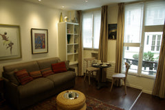 In a beautiful XIXth century building, typical of "New Athens" area, located 100 Paris, France STUDIO BLANCHE Private room in guest suite vacation rental 13562524