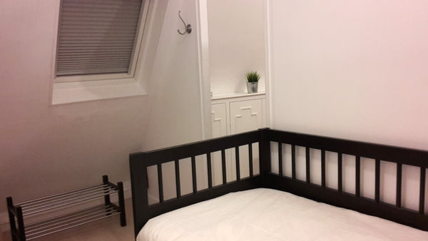 Independant room of 17m². 6th floor of a Haussmann building. In a quiet street.< Paris, France Apt Studio 1.pers next Eiffel Tow Entire rental unit vacation rental 4303741