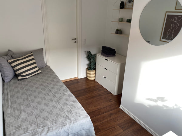 Private room in lovely bright apartment with newer kitchen and nice spacious bat Copenhagen, Denmark !! Private room in lovely central placed apartment Private room in condo vacation rental 567935381950823722