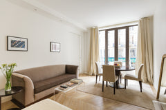 Have a stay in the heart of Paris, near the louvre museum within safe and quiet  Paris, France Comfy, quiet and near Louvre museum Entire rental unit vacation rental 12541479