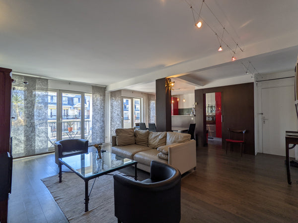 Hello and welcome to my ad!<br /><br />90 sqm (968 Sq ft) modern apartment locat Paris, France Cozy and stylish 87 Sqm (936 Sq ft) apartment Entire rental unit vacation rental 23698528