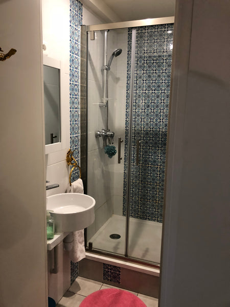 Grande chambre tout confort qui peut accueillir jusqu'à 3 personnes,  1 lit doub Paris, France Chambre privée au coeur de Paris Private room in rental unit vacation rental 20023772